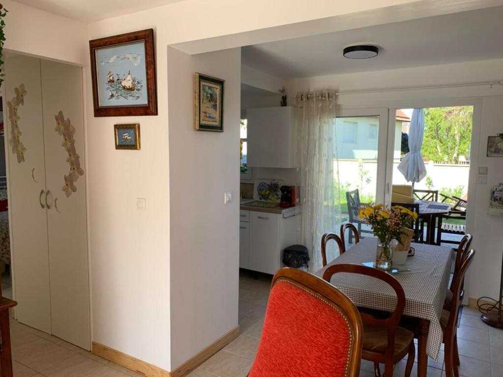 Residence Les Jardins De Courseulles F3 מראה חיצוני תמונה
